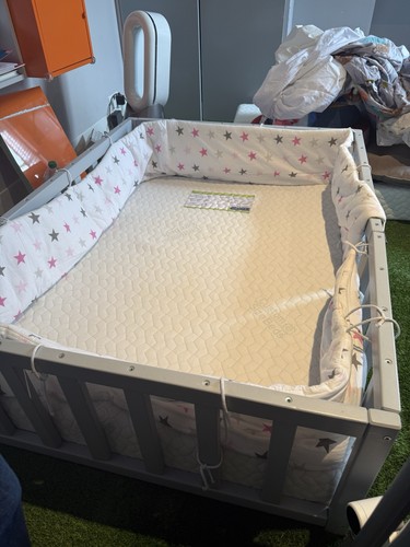 Montessori toddler floor bed - montessori,